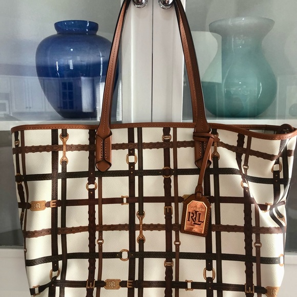 SOLD - Ralph Lauren Handbag - Picture 3 of 11